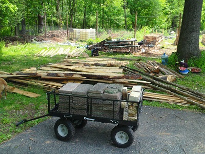 File:Wagon contents to weigh fencing bottom to ground.jpg